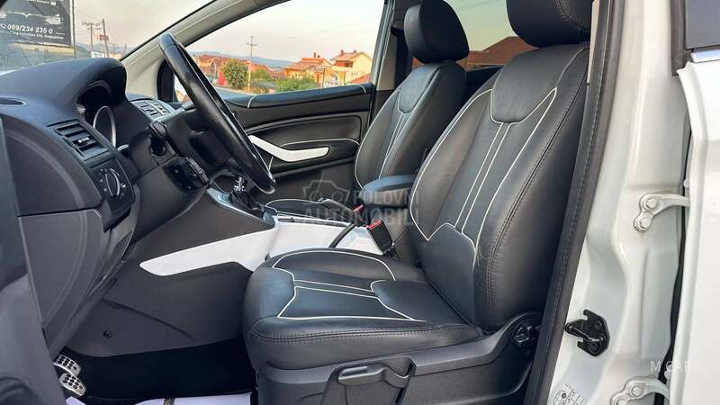 Ford Kuga KUGA ST , Ful oprema