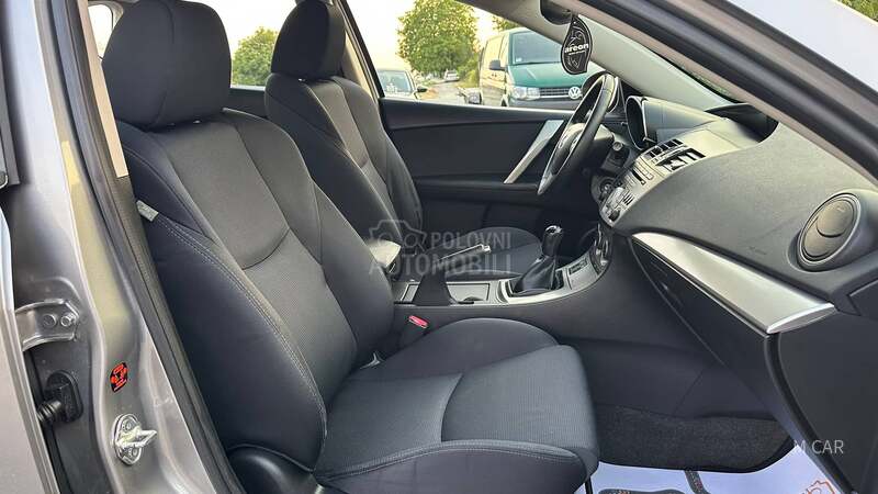 Mazda 3 N O V A