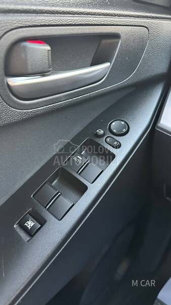 Mazda 3 N O V A