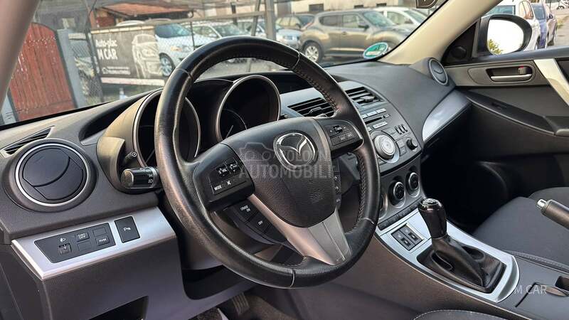 Mazda 3 N O V A
