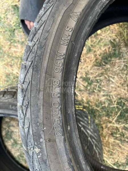 Vredestein 235/40 R18 Sve sezone