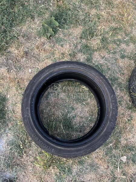 Vredestein 235/40 R18 Sve sezone