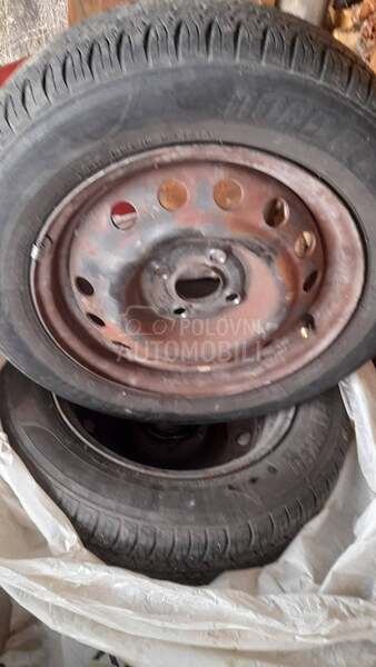 Roadstone 185/60 R14 Sve sezone
