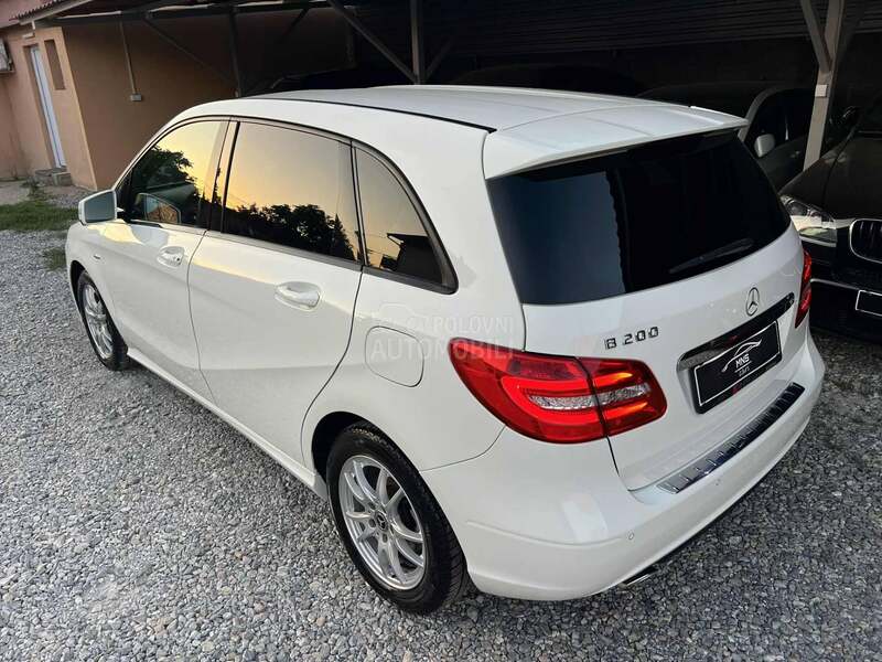 Mercedes Benz B 200 Luxury/Aut7G/Led/ACC