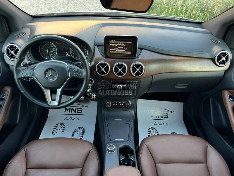 Mercedes Benz B 200 Luxury/Aut7G/Led/ACC