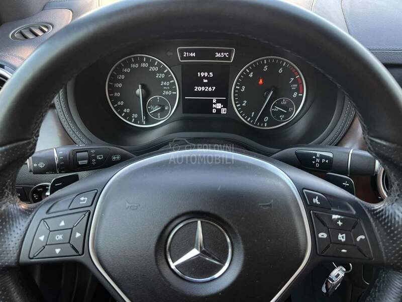 Mercedes Benz B 200 Luxury/Aut7G/Led/ACC
