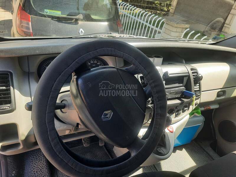 Renault Trafic 