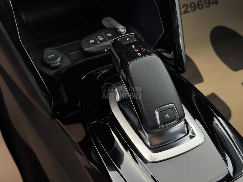 Peugeot 2008 1.5D/ALLURE/VITUAL