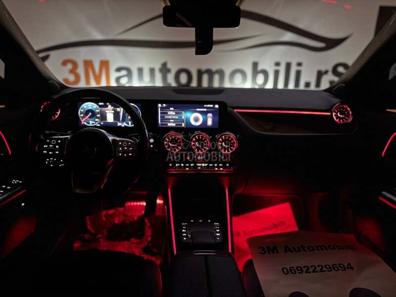 Mercedes Benz GLA 200 D/AMG/PANO/MULTIBEAM