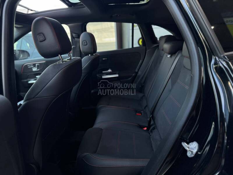 Mercedes Benz GLA 200 D/AMG/PANO/MULTIBEAM