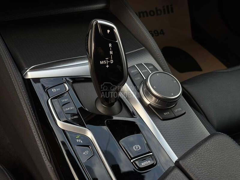 BMW 530 D/XDRIVE/LASER/PANO
