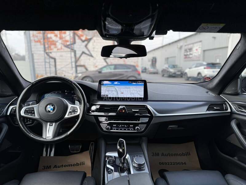 BMW 530 D/XDRIVE/LASER/PANO