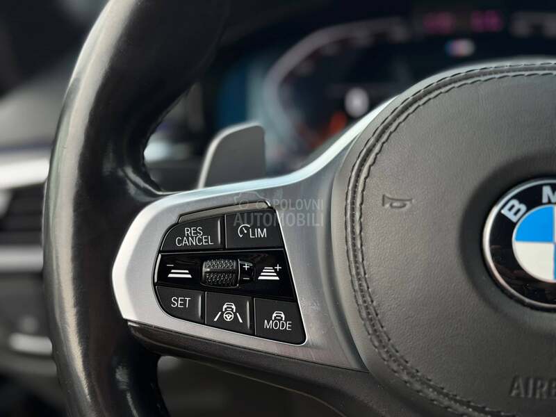 BMW 530 D/XDRIVE/LASER/PANO