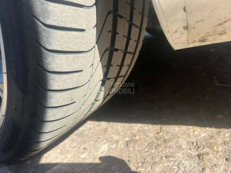 Pirelli 255/35 R19 Letnja
