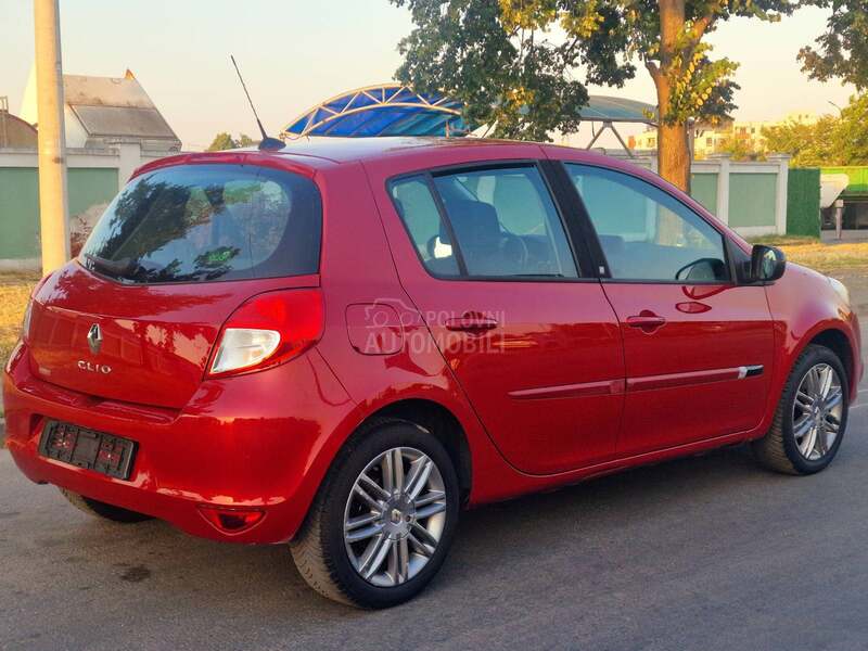 Renault Clio 1.2b SPECIAL EDITION