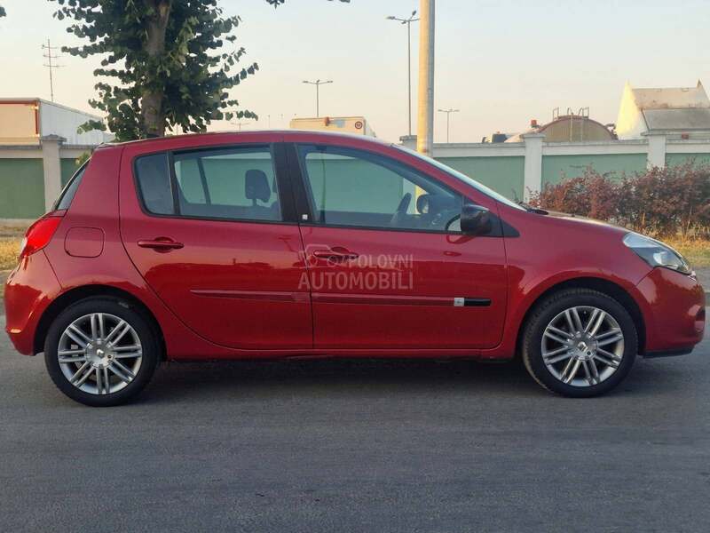 Renault Clio 1.2b SPECIAL EDITION