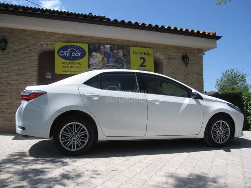 Toyota Corolla 1.6 VALVEMATIC STYLE