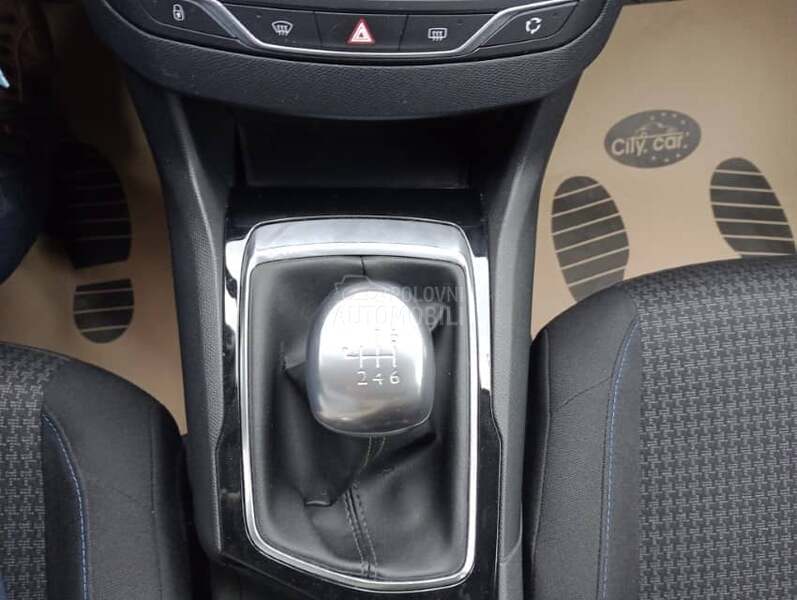 Peugeot 308 1.5 HDI STYLE