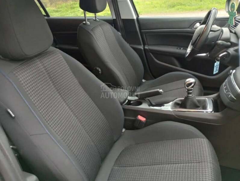 Peugeot 308 1.5 HDI STYLE