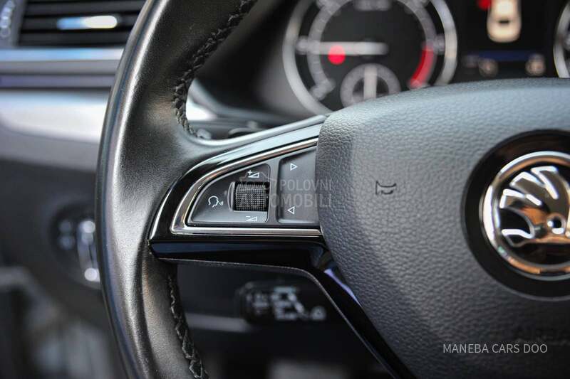 Škoda Superb 2.0 TDI DSG STYLE