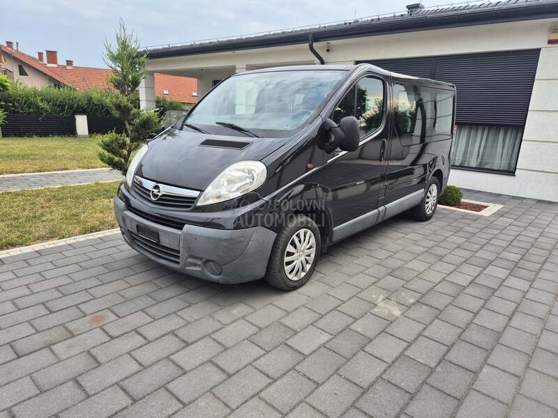 Opel Vivaro 2.5 d