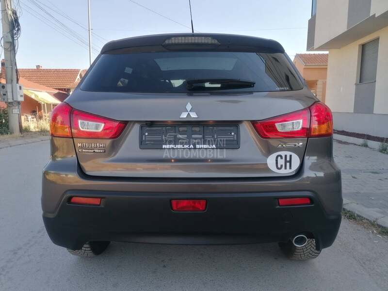 Mitsubishi ASX 1.8did 4x4 INVITE CH