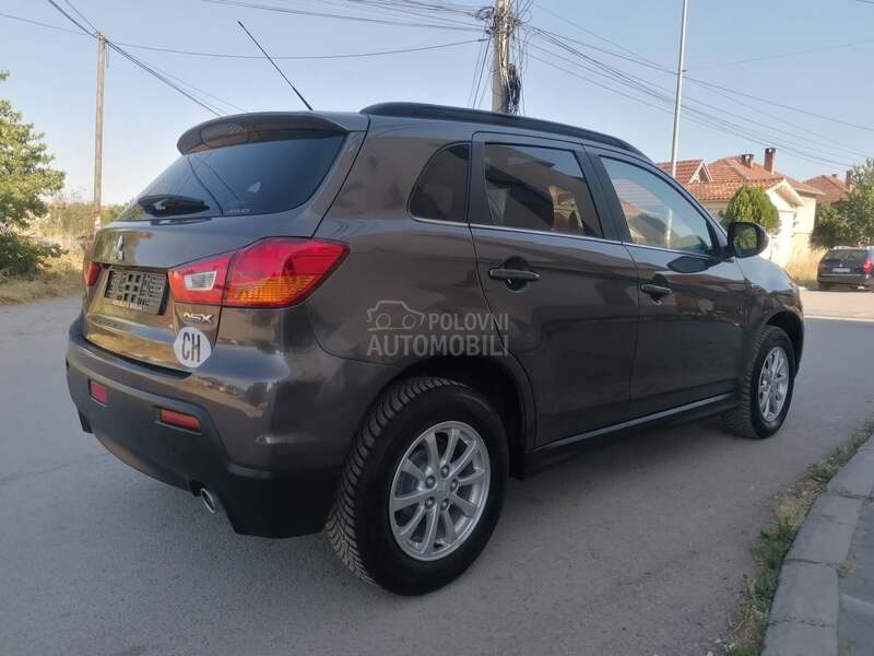 Mitsubishi ASX 1.8did 4x4 INVITE CH
