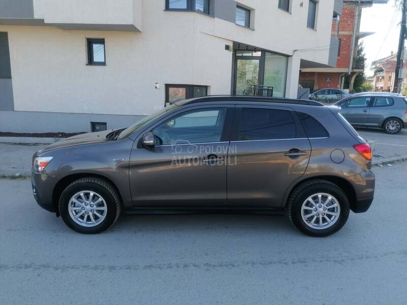 Mitsubishi ASX 1.8did 4x4 INVITE CH