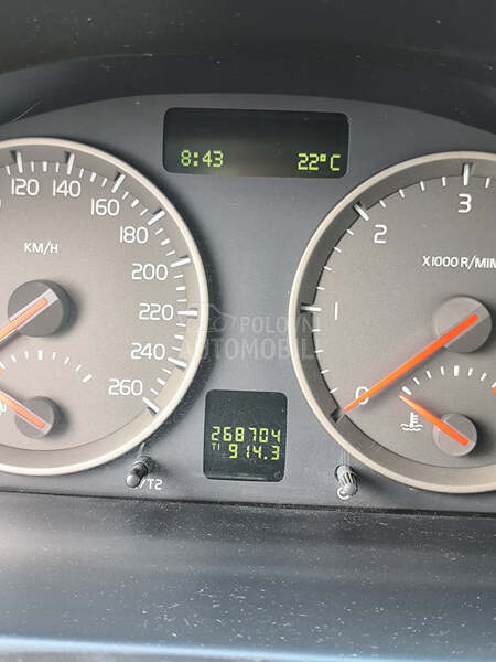 Volvo V50 