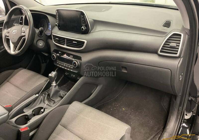 Hyundai Tucson 1.6b cena uCH