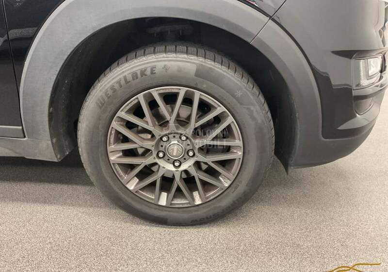 Hyundai Tucson 1.6b cena uCH