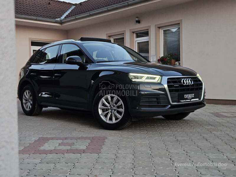 Audi Q5 2.0/QUATT/PANO/MATR