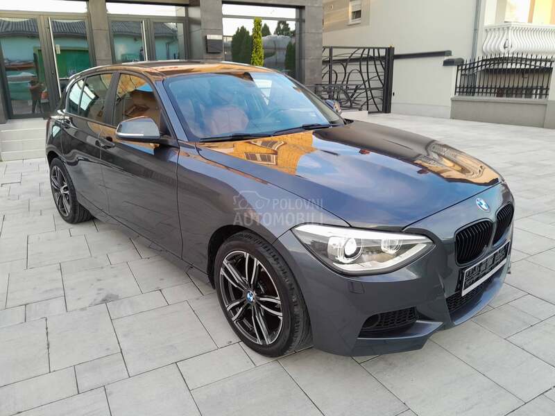 BMW 118 2.0d A.U.T/ N.A.V