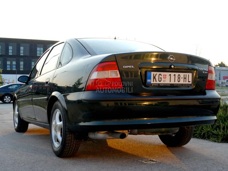 Opel Vectra B 1.6 16V CD 76000k.m.