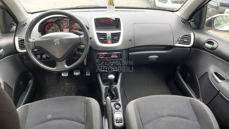 Peugeot 206 plus 1.1