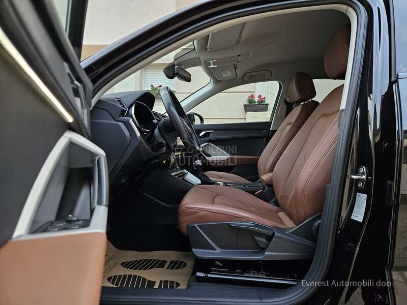 Audi Q3 2.0/SB/BusinesDakota