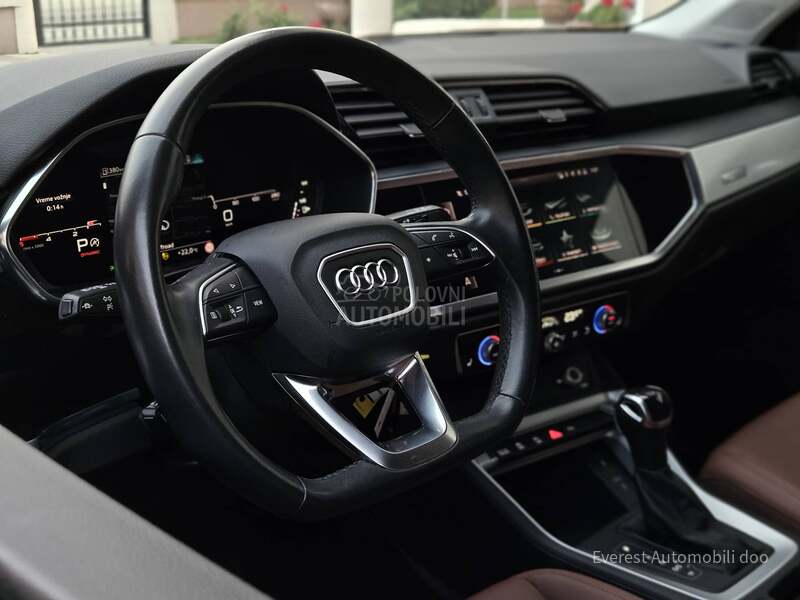 Audi Q3 2.0/SB/BusinesDakota