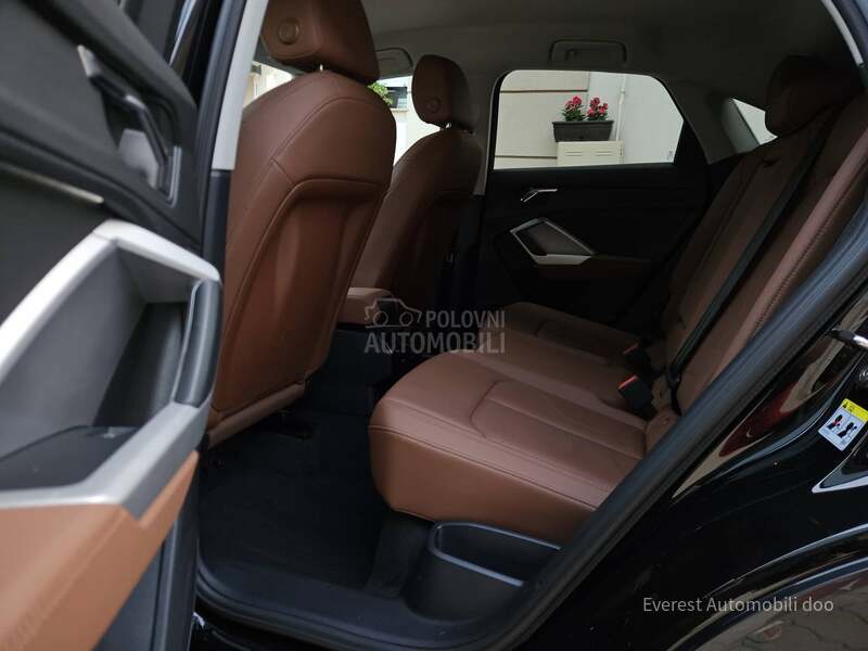 Audi Q3 2.0/SB/BusinesDakota