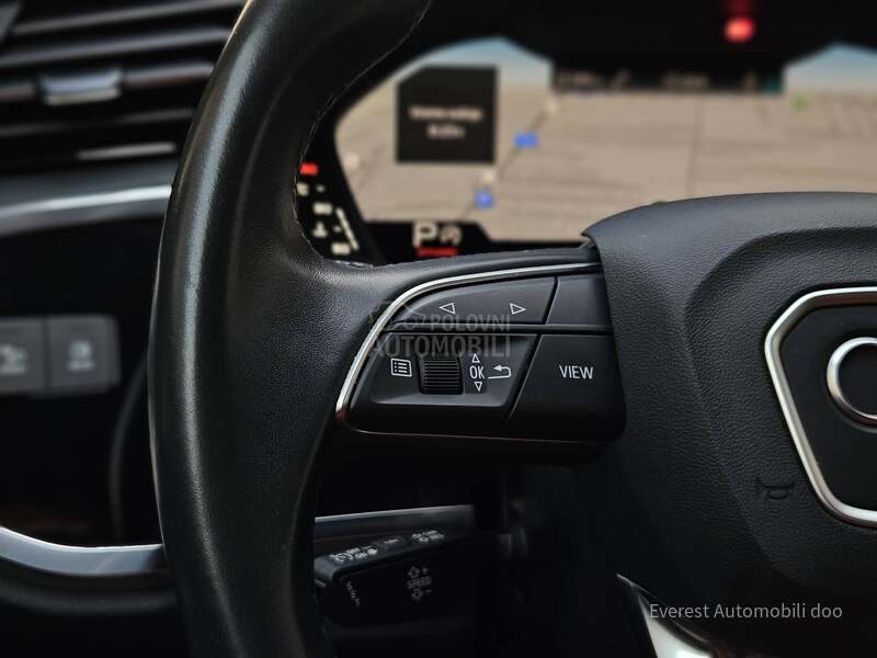 Audi Q3 2.0/SB/BusinesDakota