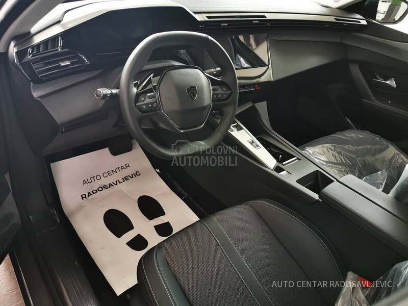 Peugeot 408 1.6E  215