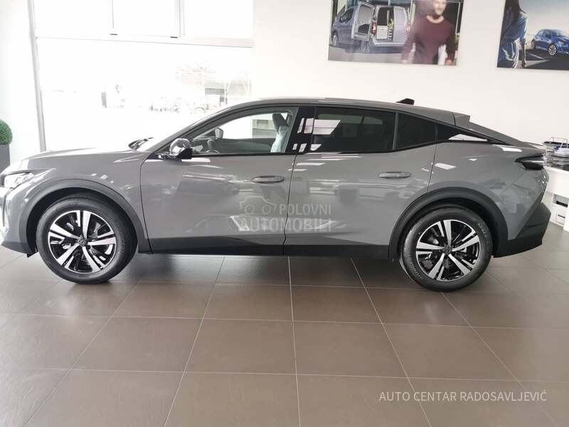 Peugeot 408 1.6E  215