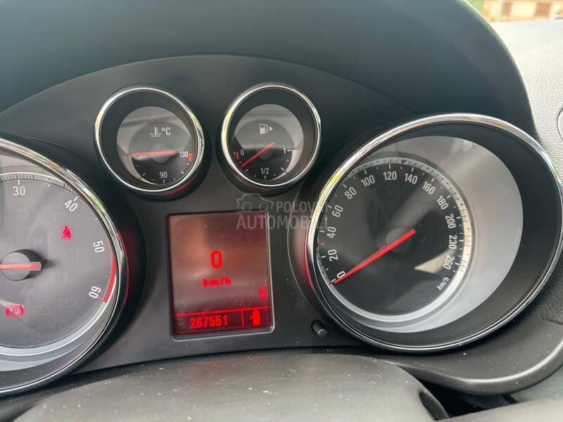 Opel Insignia 2.0cdti