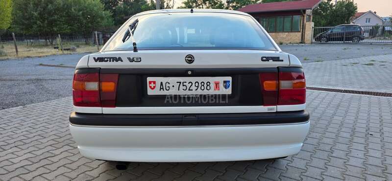 Opel Vectra A Buduci Klasici