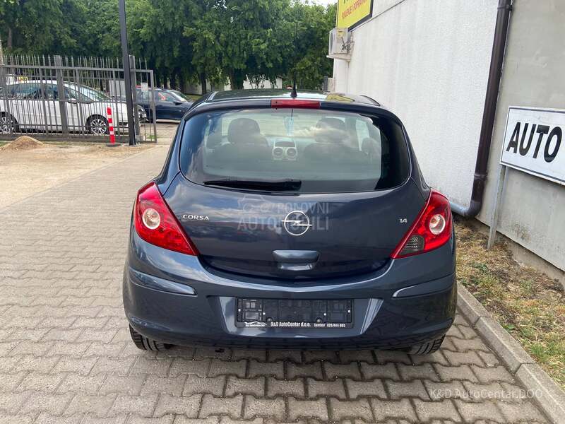 Opel Corsa D 1.4  V.s.e.r.v.i.s.