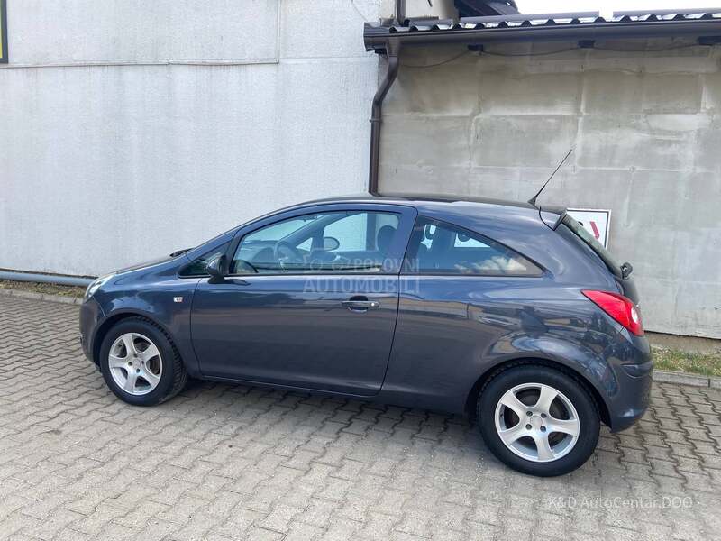 Opel Corsa D 1.4  V.s.e.r.v.i.s.