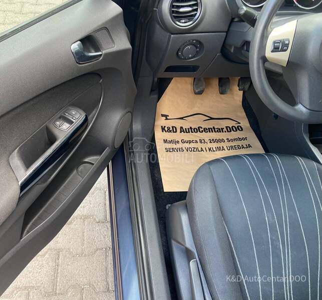 Opel Corsa D 1.4  V.s.e.r.v.i.s.