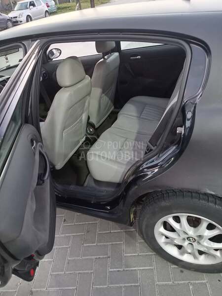 Alfa Romeo 147 1.9 JTD