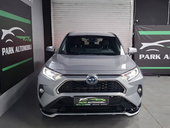 Toyota RAV 4 AWD Plug-in