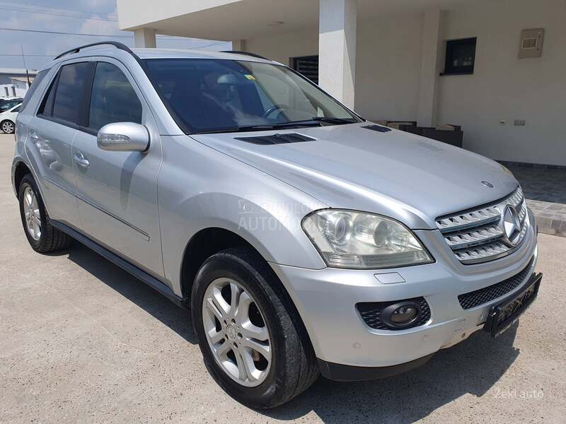 Mercedes Benz ML 320 CDI      CH