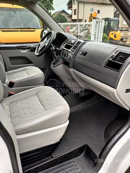 Volkswagen Transporter T5 5 SEDISTA